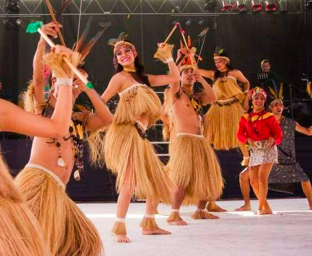 Personas bailando Siritakuy