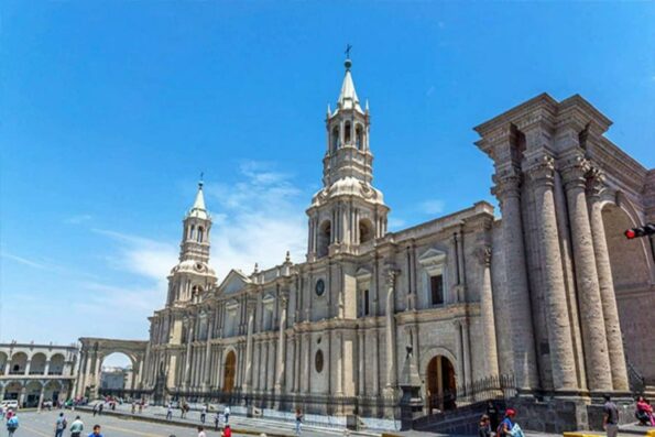 10 lugares que debes visitar en Arequipa