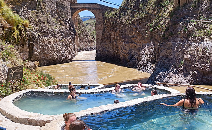 cañon del colca aguas termales