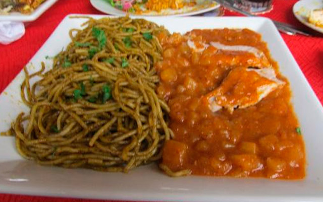 Carapulcra con sopa seca