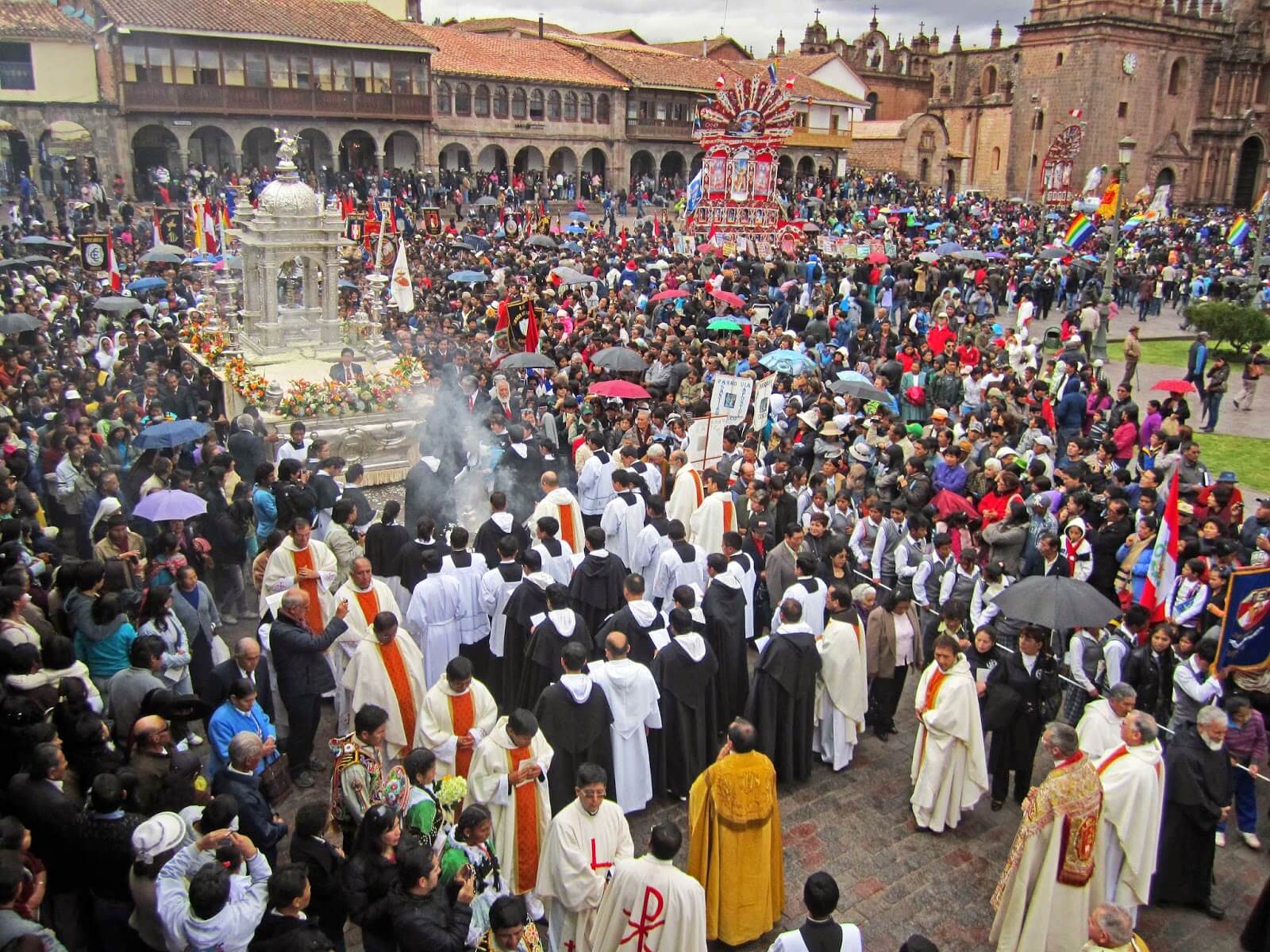 Festividad de Corpus Christi en Cusco