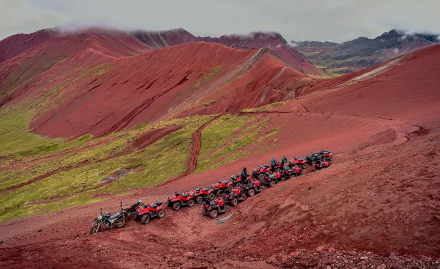 Montaña colores y Valle Rojo en ATV