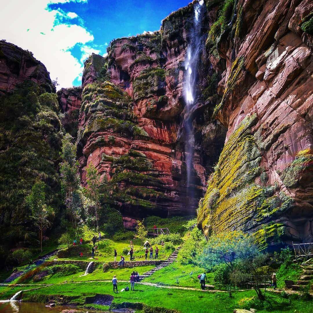 Farallones de Tecsecocha en Cusco