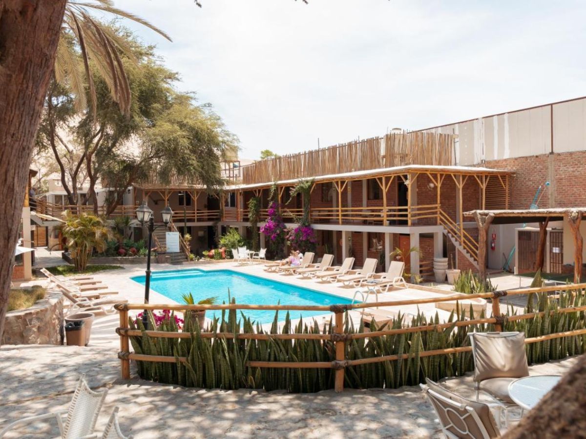 hoteles en huacachina