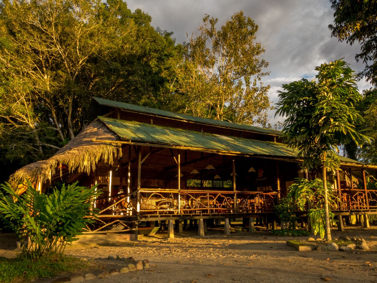 hoteles en puerto maldonado